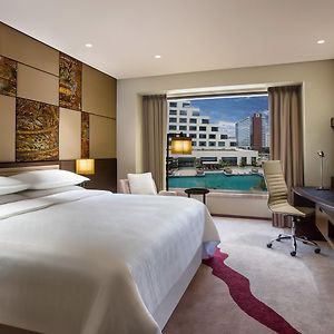 Sheraton Club King Bed Club lounge access